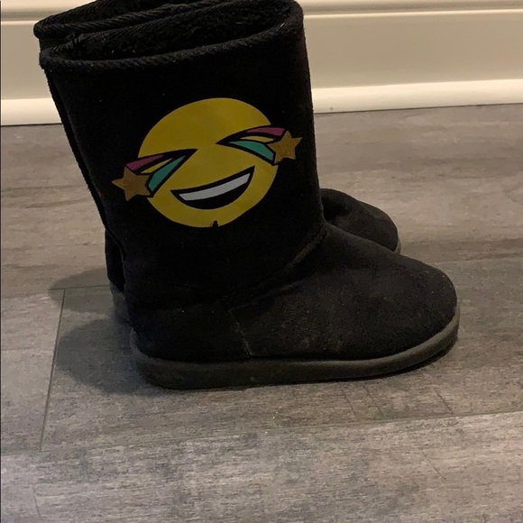 Black boots with Emoji face on sides - Picture 3 of 3